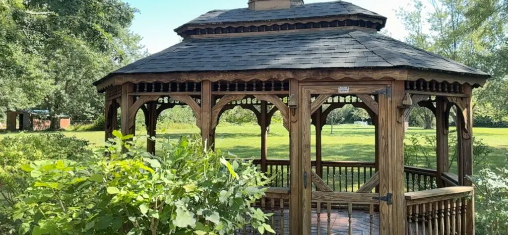 Gazebo Painting and Repair in Elma — elma handyman